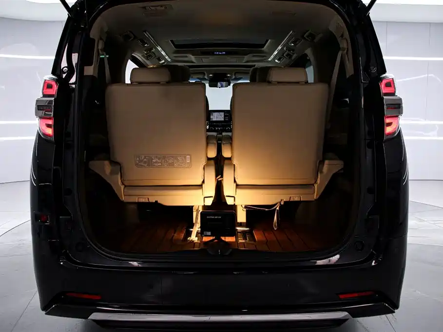 Toyota Vellfire — фотографии объявления, Фото 15