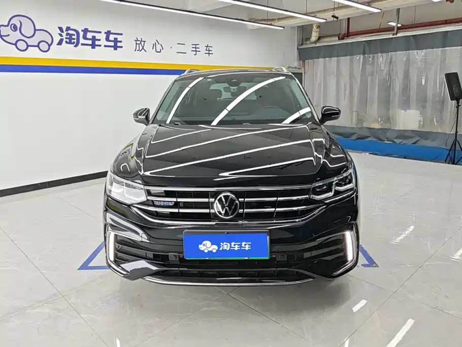 Volkswagen Tiguan L PHEV — миниатюра 2
