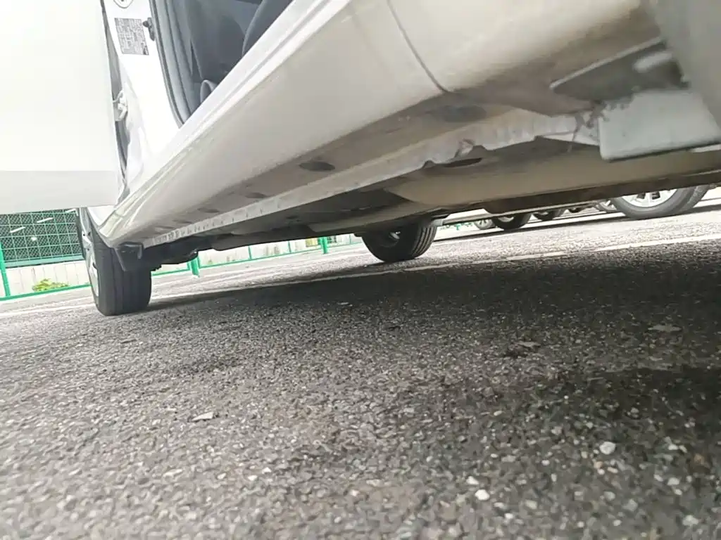 Toyota Yaris L — миниатюра 21