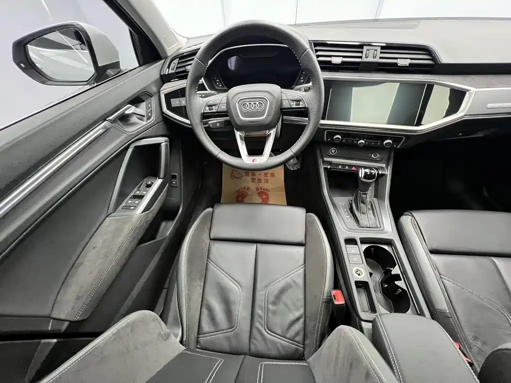 Audi Q3 Sportback — миниатюра 11