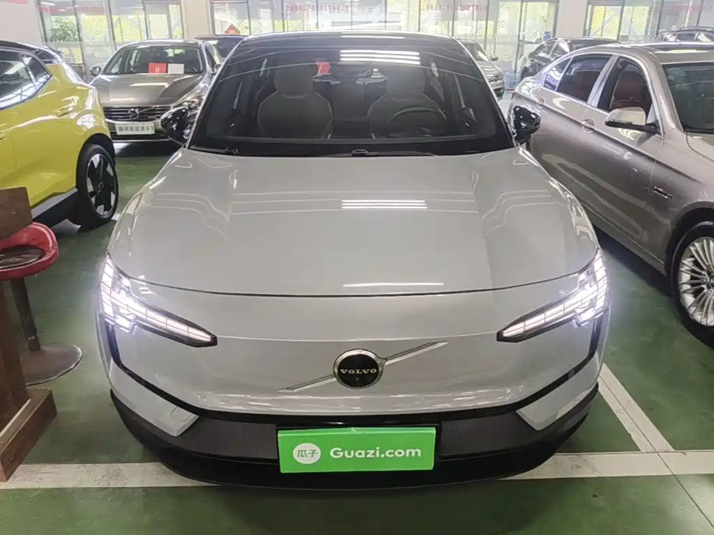 Volvo EX30 — миниатюра 3