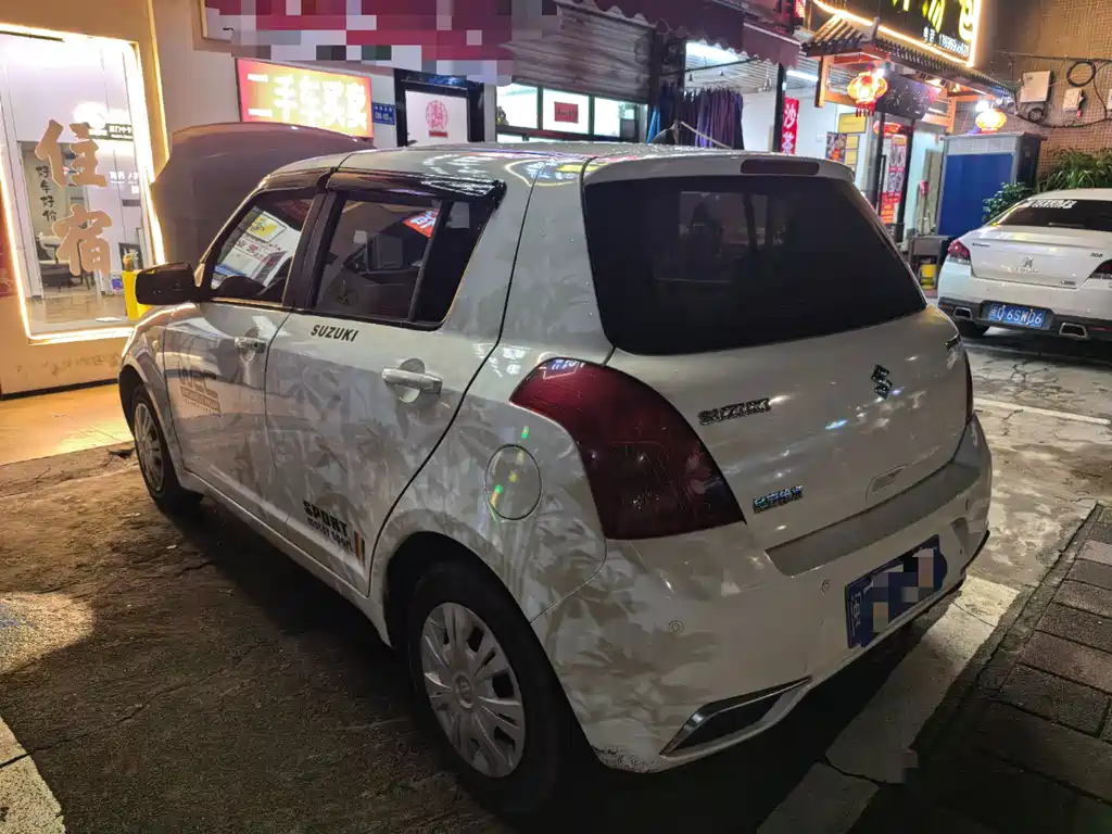 Suzuki Swift — миниатюра 9