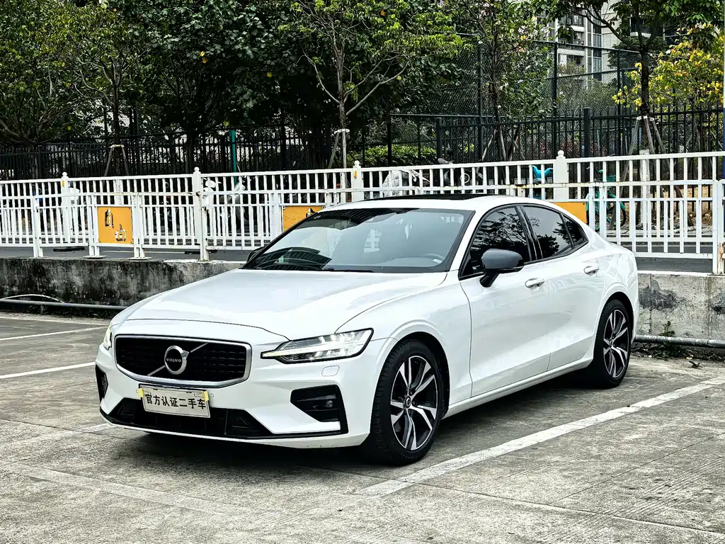 VOLVO S60
