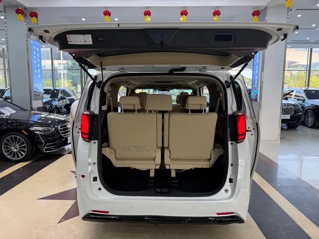 Toyota Alphard Hybrid 2.5L Premium Edition, фото 21