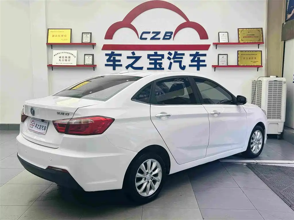 Changan V7 — миниатюра 6