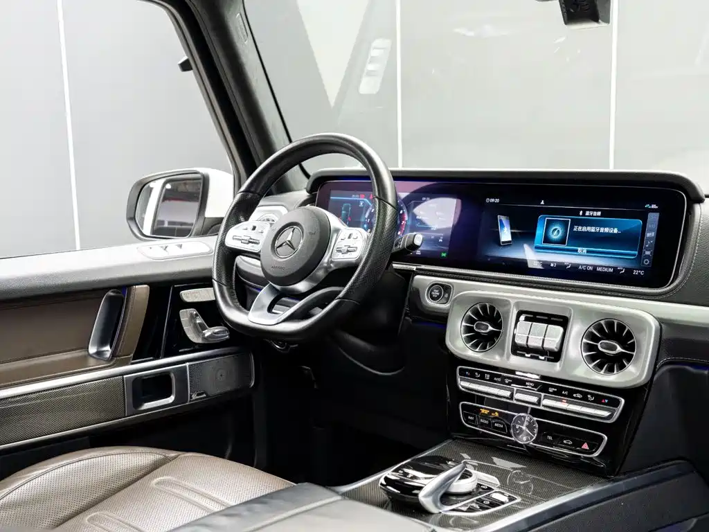 Mercedes-Benz G-Class — миниатюра 13