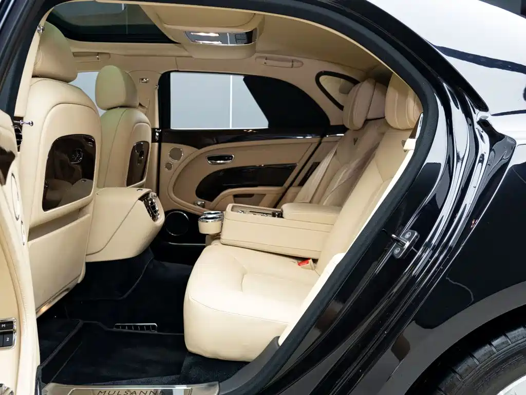 Bentley Mulsanne — миниатюра 11
