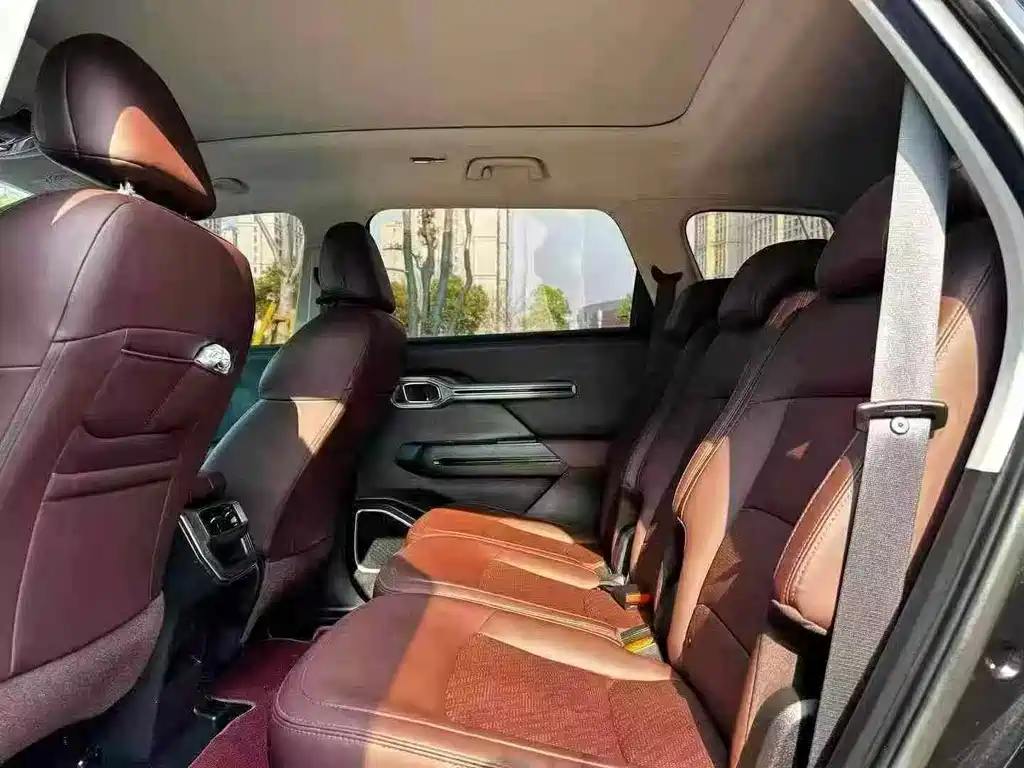 Geely Haoyue — миниатюра 6