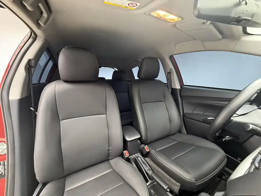 Toyota Yaris L — миниатюра 17