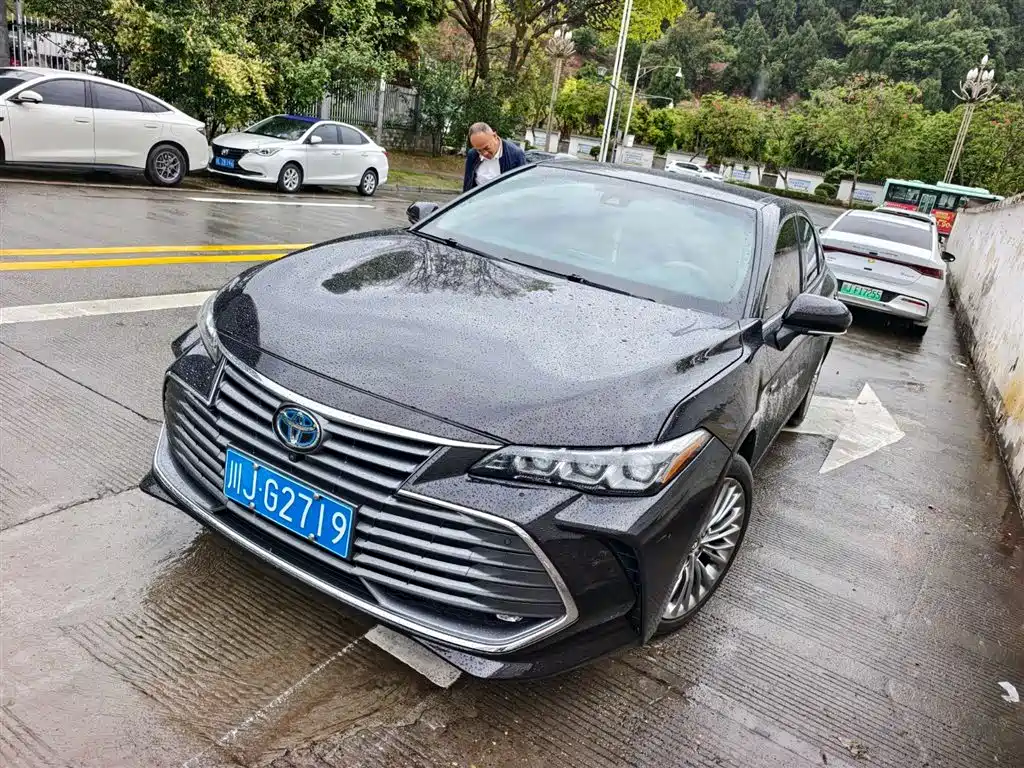 Toyota Avalon 2019