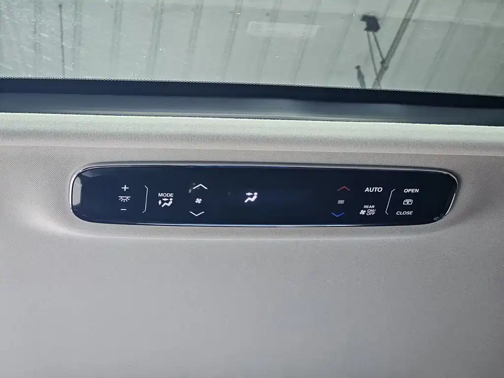 Honda Elysion — миниатюра 16