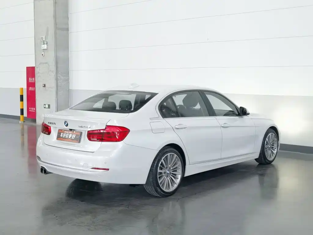 BMW 3 Series — миниатюра 2