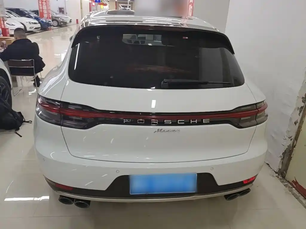 Porsche Macan — миниатюра 6