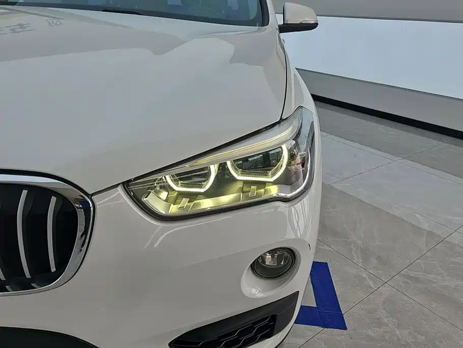 BMW X1 — миниатюра 5