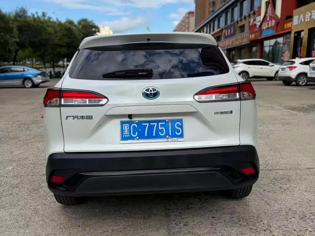 Toyota Frontlander — миниатюра 5