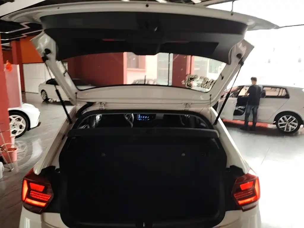 Volkswagen Polo — миниатюра 19