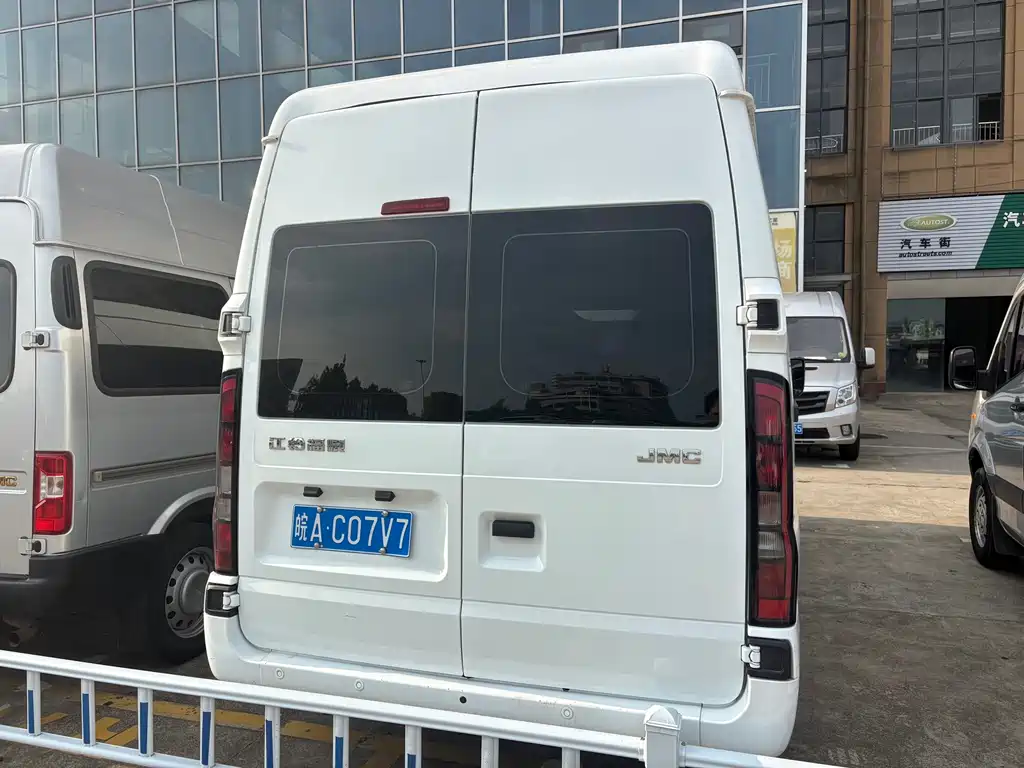 JMC JMC Fushun — миниатюра 8