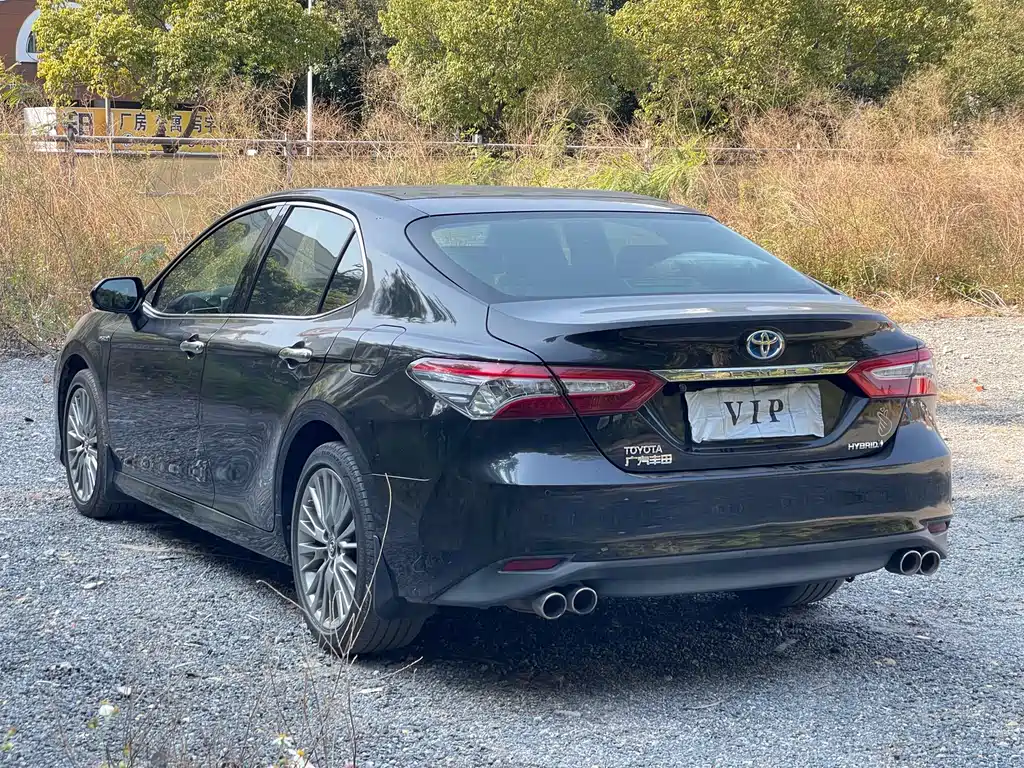 TOYOTA CAMRY