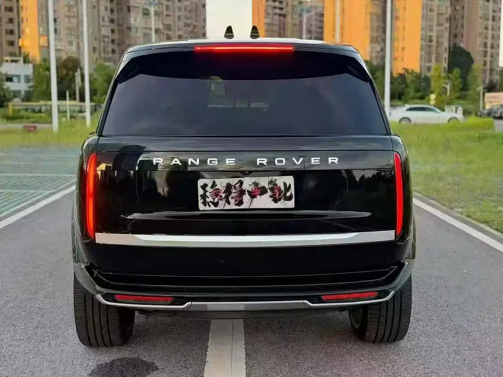 Land Rover Range Rover — миниатюра 8