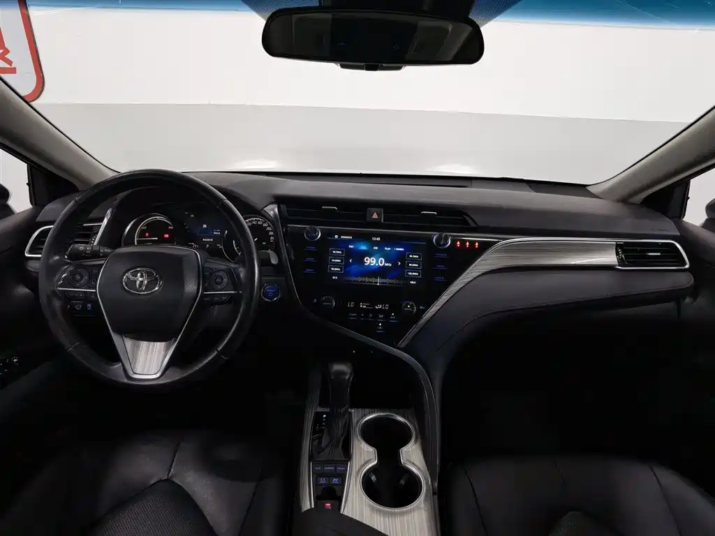 Toyota Camry 2019 2.5HG Luxury