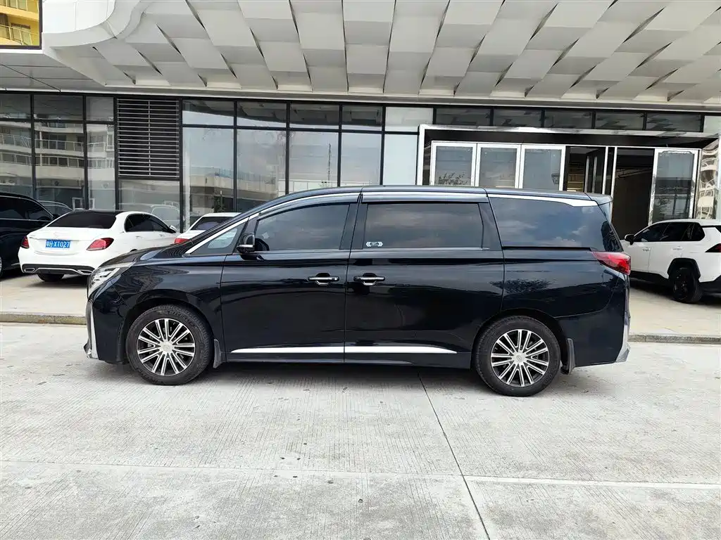 GAC Motor Trumpchi M8 — миниатюра 3