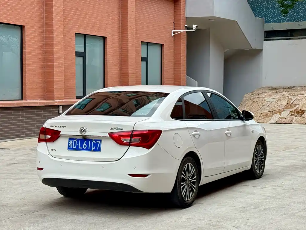 Buick Excelle — миниатюра 4