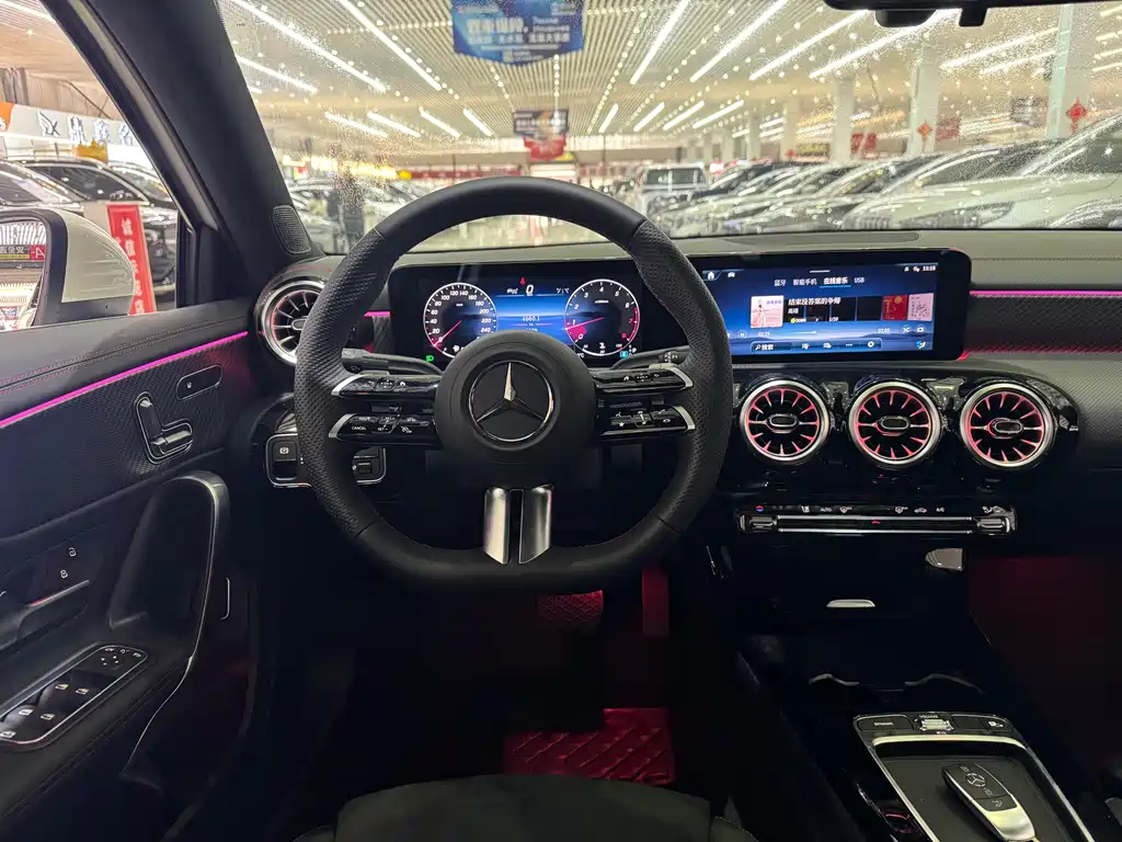 MERCEDES-BENZ A CLASS