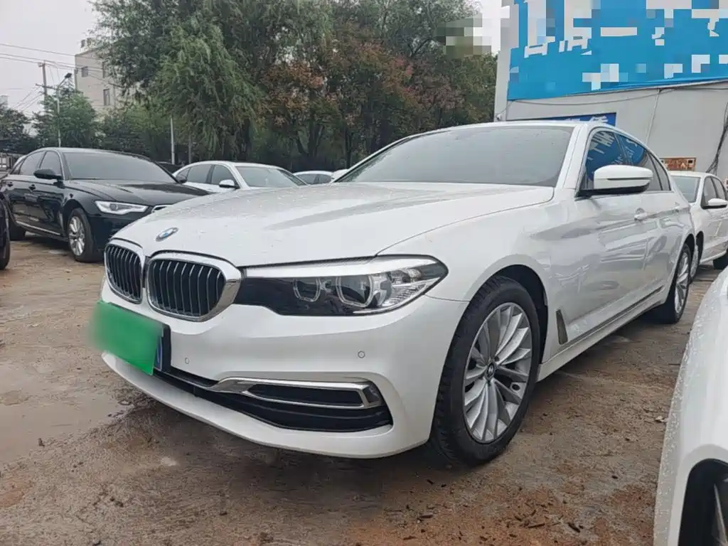 BMW 5 Series — миниатюра 2