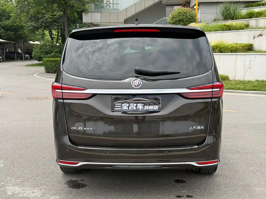 Buick GL8 — миниатюра 16