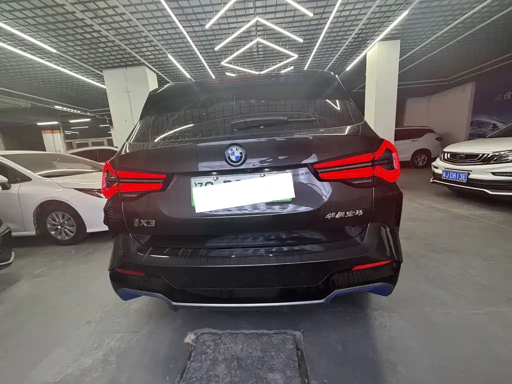 BMW iX3 — миниатюра 3