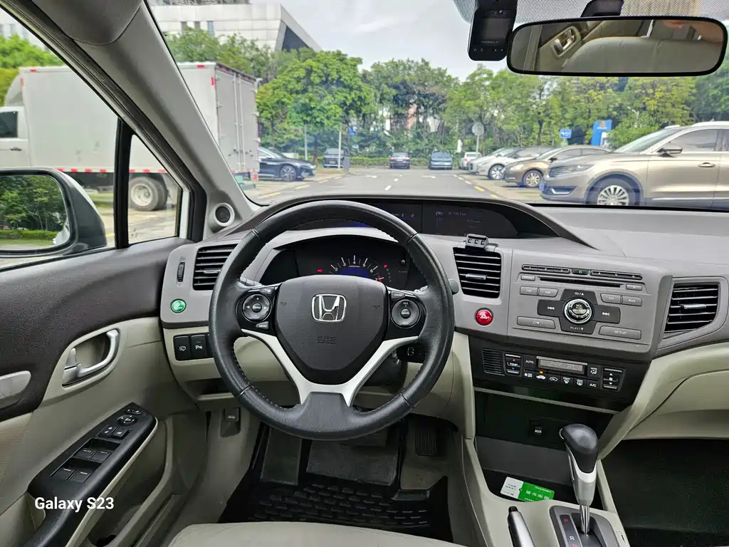 Honda Civic — миниатюра 9
