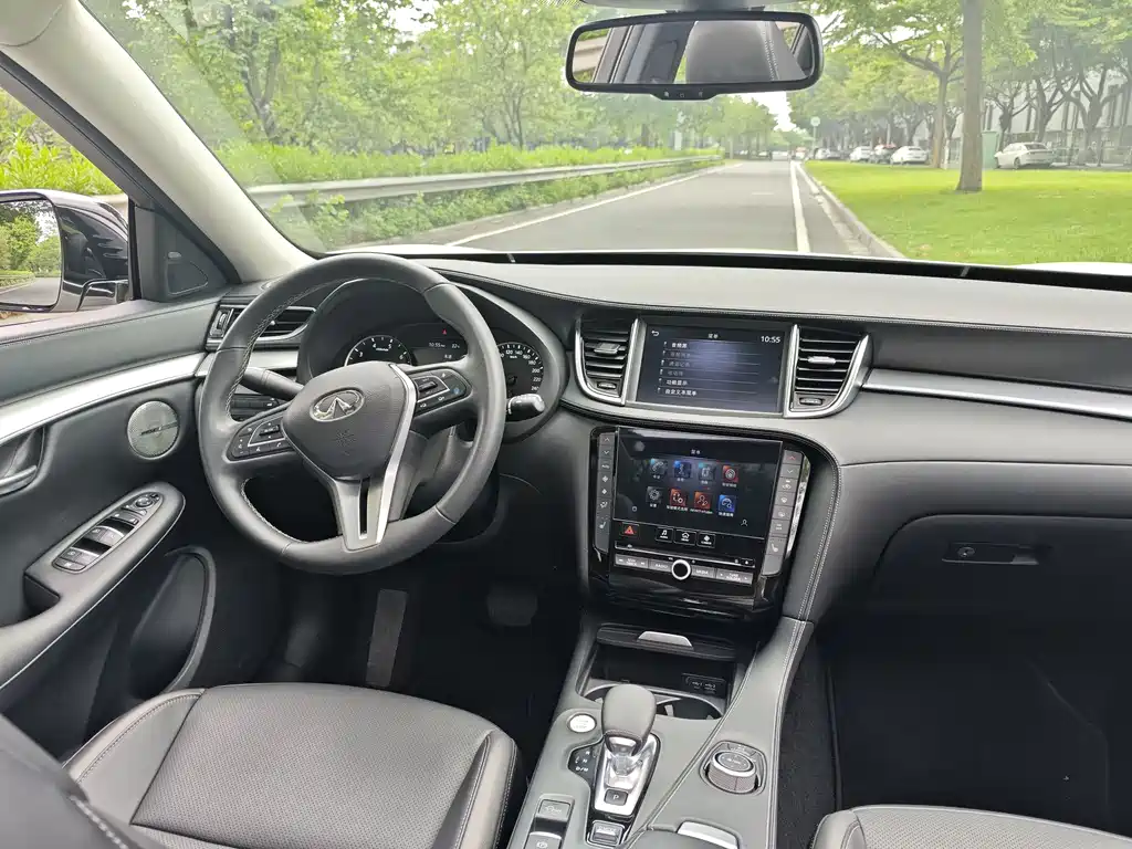 Infiniti QX50 2024 2.0T Luxury