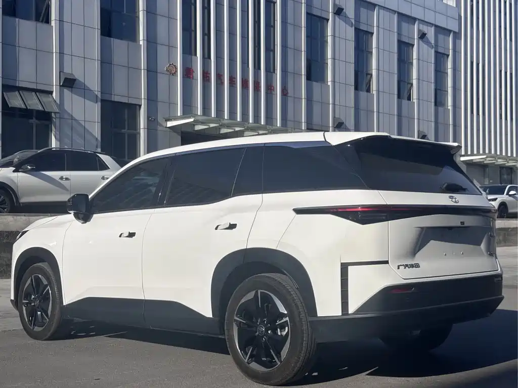 Toyota bZ3X — миниатюра 4
