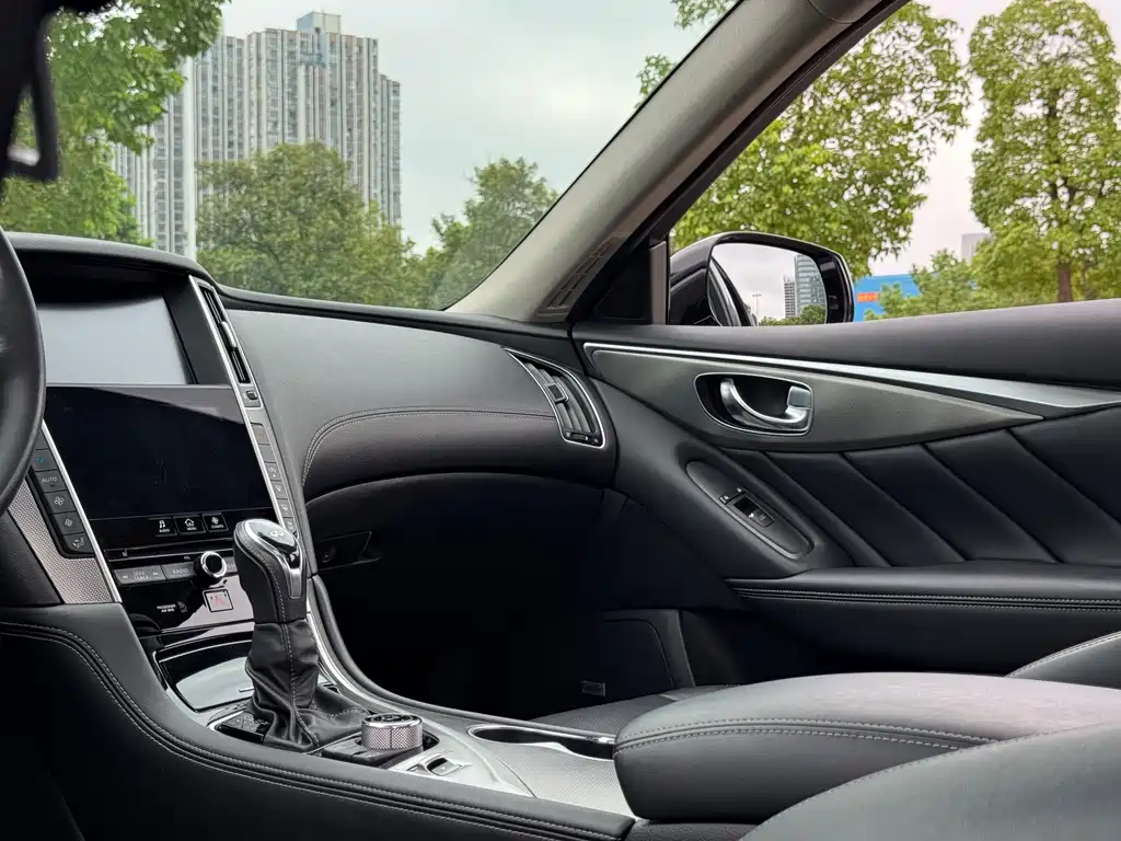 Infiniti Q50L — миниатюра 9