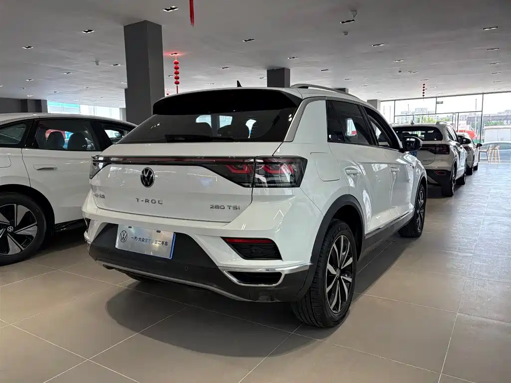 Volkswagen T-Roc — миниатюра 4