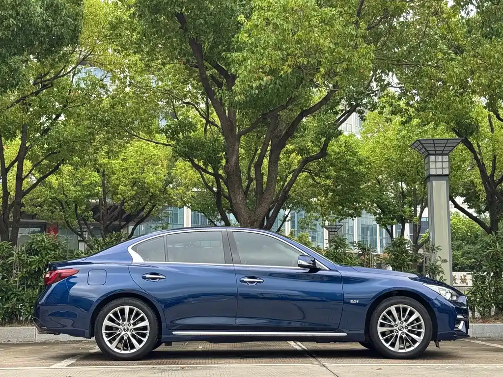 Infiniti Q50L — миниатюра 6