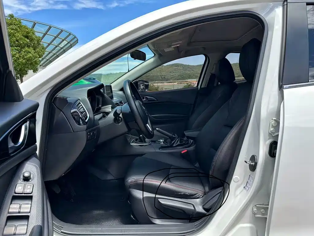 Mazda 3 Axela — миниатюра 7