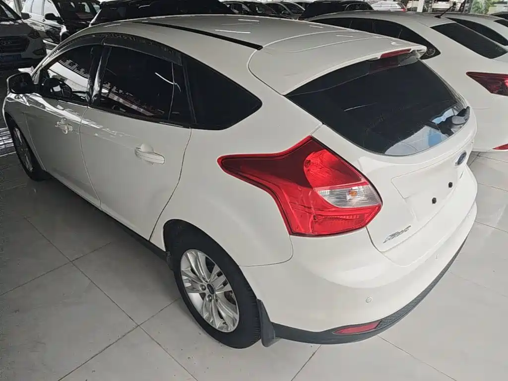 Ford Focus — миниатюра 5