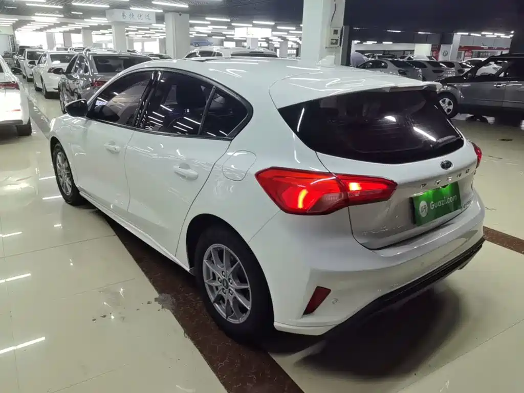 Ford Focus — миниатюра 5