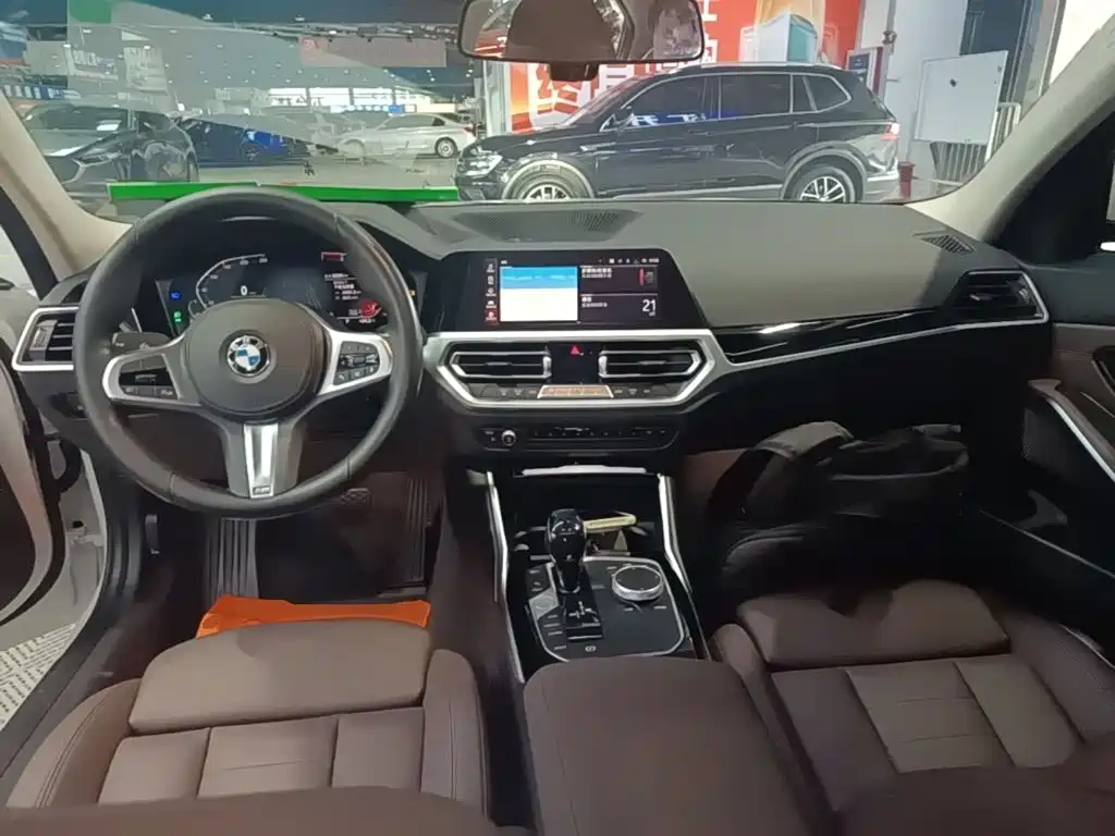 BMW 3 Series — миниатюра 10