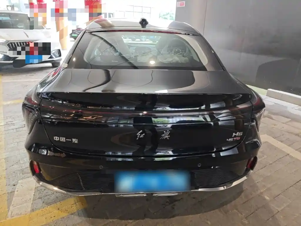 Hongqi H6 2024 2.0T
