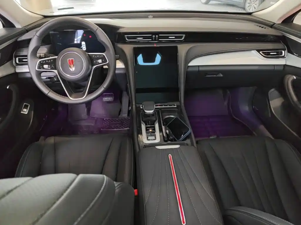 Hongqi H5 2025 2.0T AT
