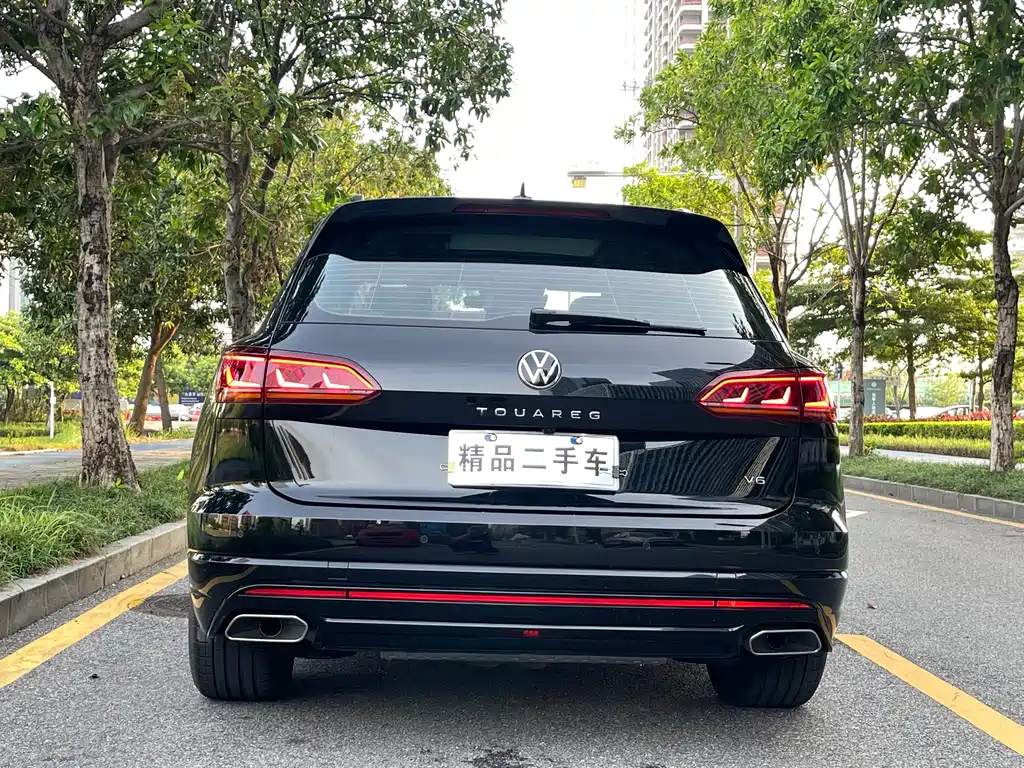 Volkswagen Touareg 2023 3.0TSI Sport