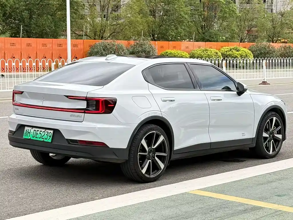 Polestar Polestar 2 — миниатюра 7