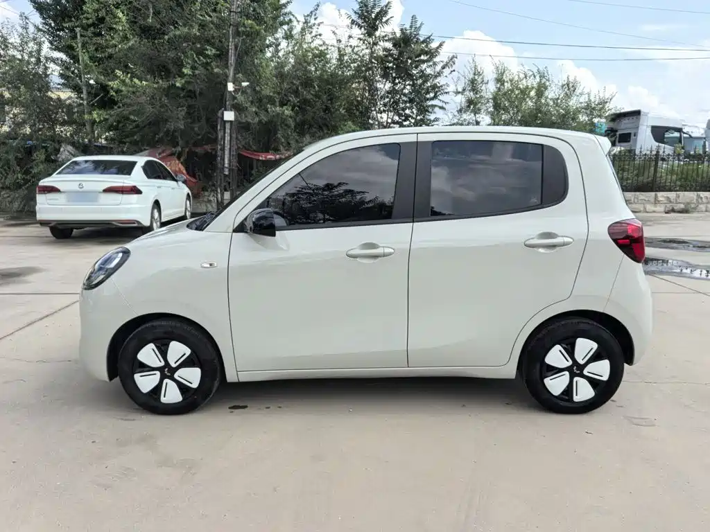 Wuling MINIEV — миниатюра 7