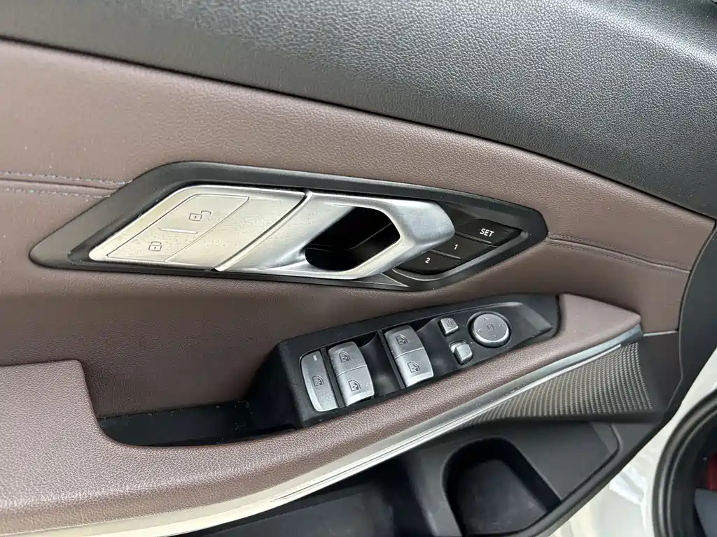 BMW 3 Series — миниатюра 15