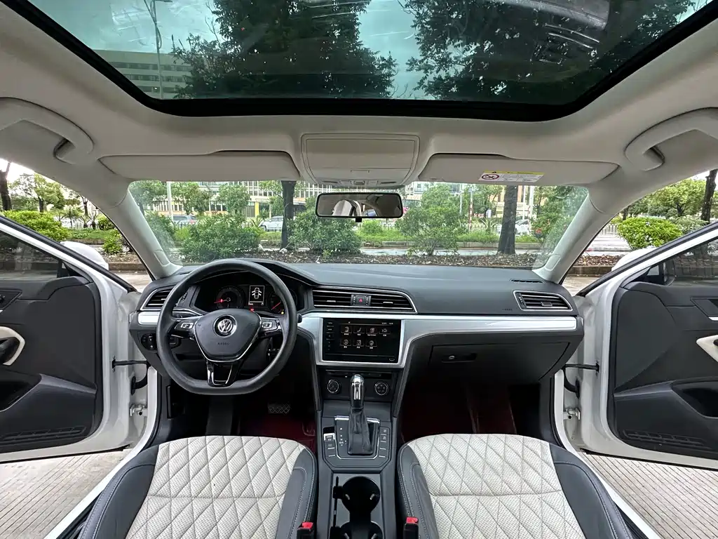 Volkswagen Lamando — миниатюра 5