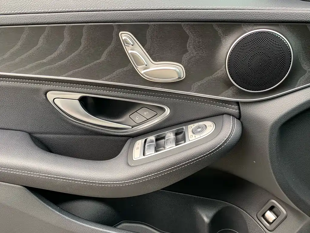 Mercedes-Benz C-Class - фото 22