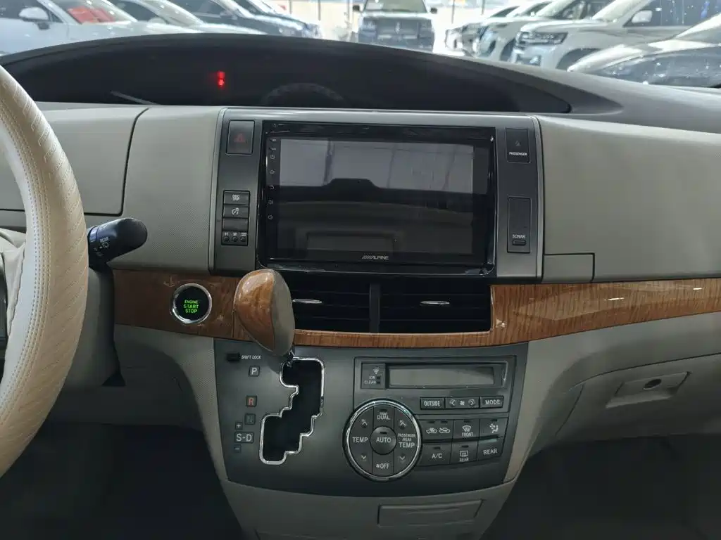 Toyota Previa — миниатюра 13