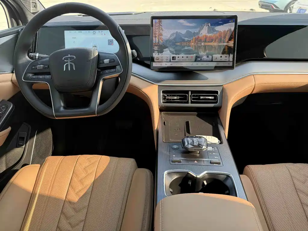BYD L DM-i — миниатюра 9
